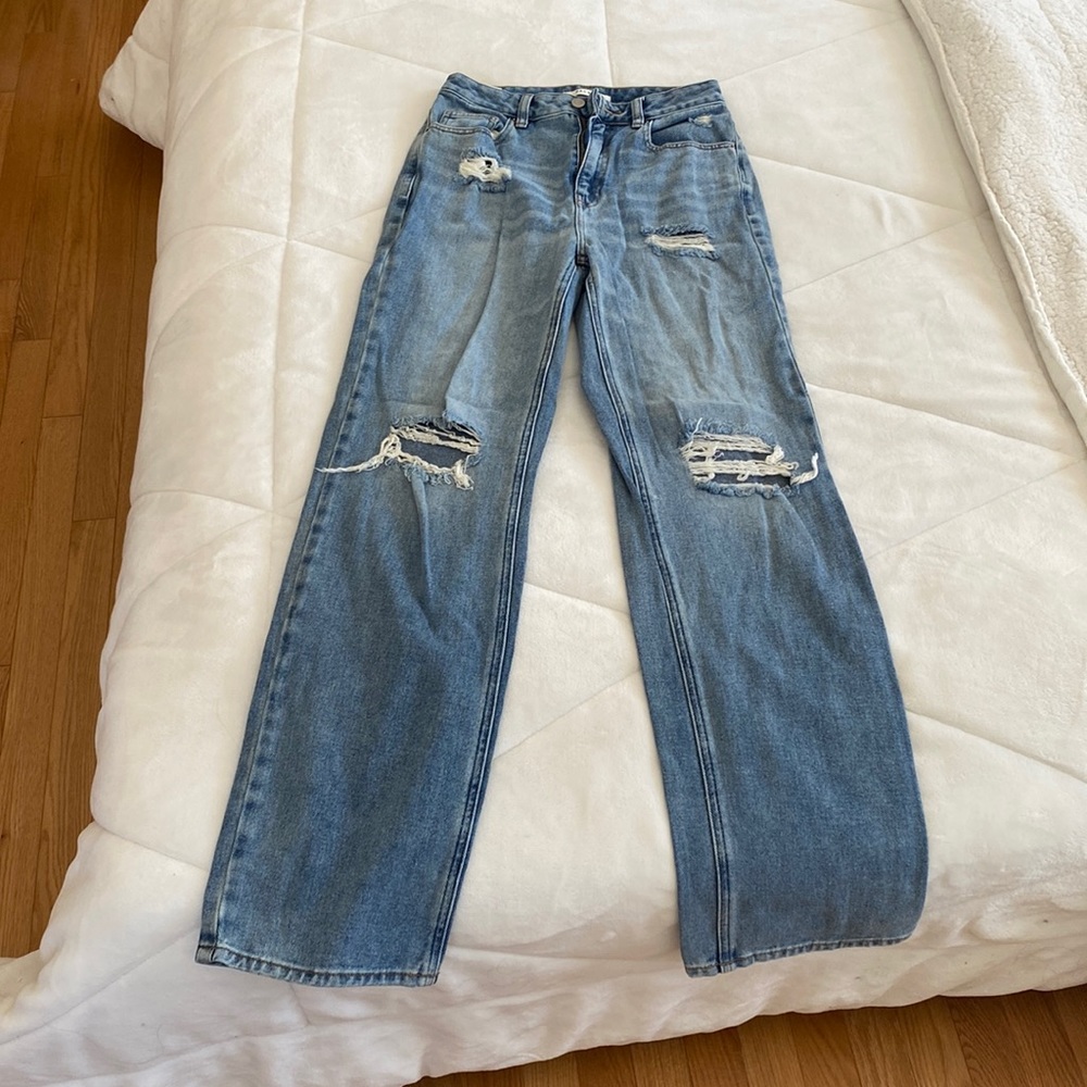 PacSun boyfriend ripped 90’s jeans